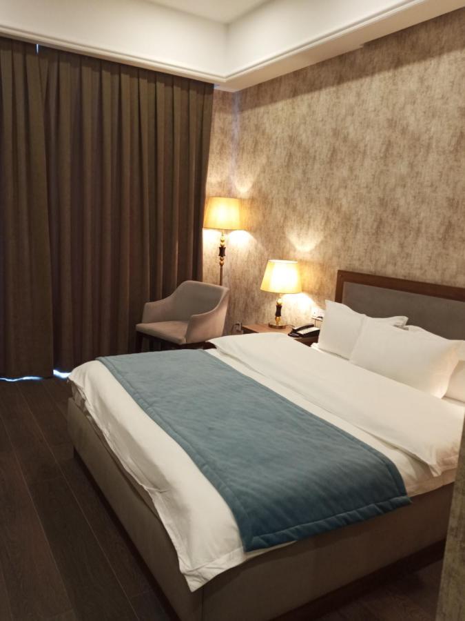 Macara Sheki City Hotel Ngoại thất bức ảnh