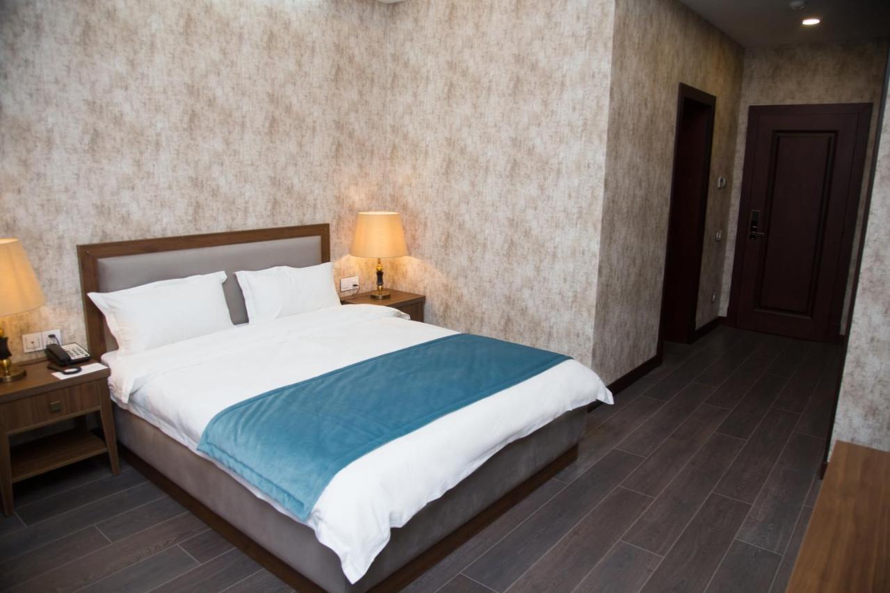 Macara Sheki City Hotel Ngoại thất bức ảnh
