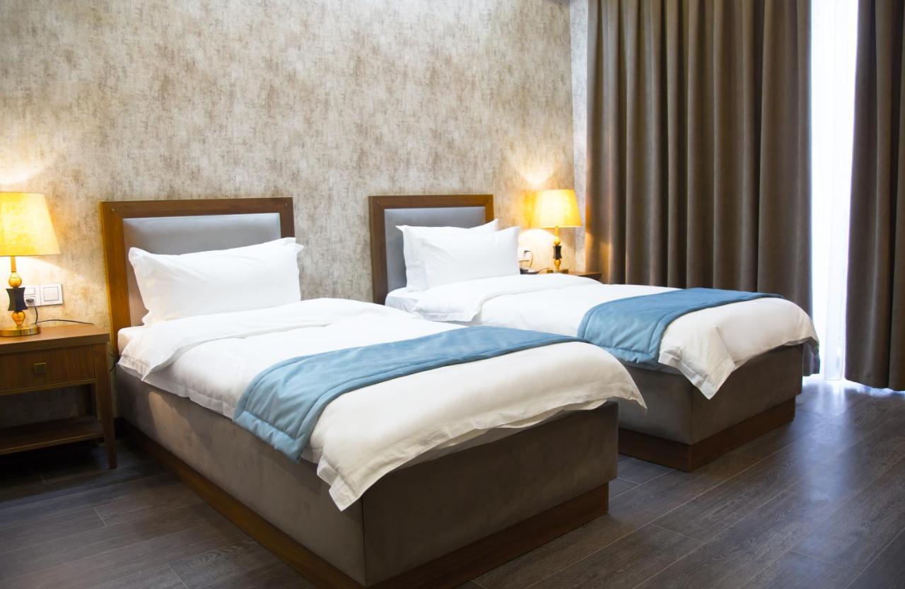 Macara Sheki City Hotel Ngoại thất bức ảnh
