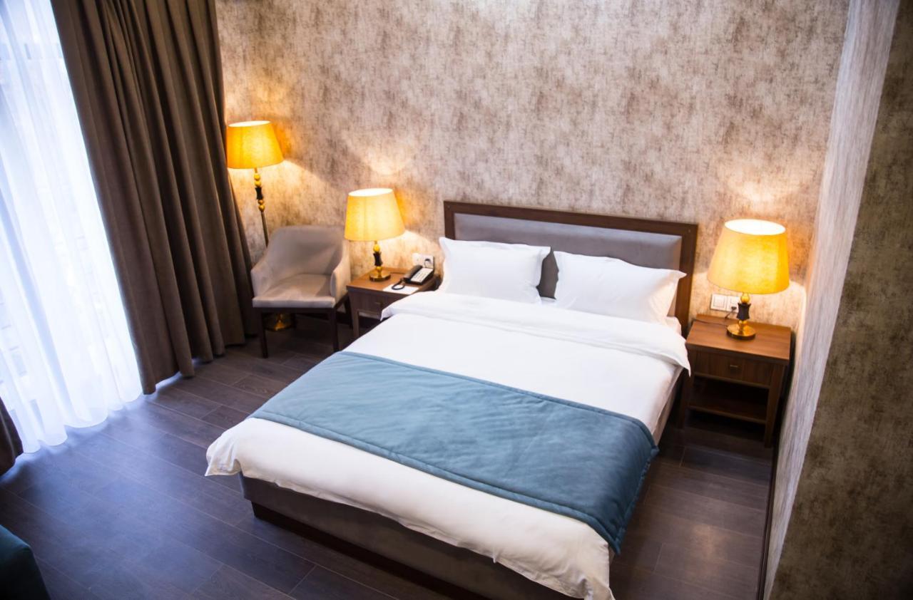 Macara Sheki City Hotel Ngoại thất bức ảnh