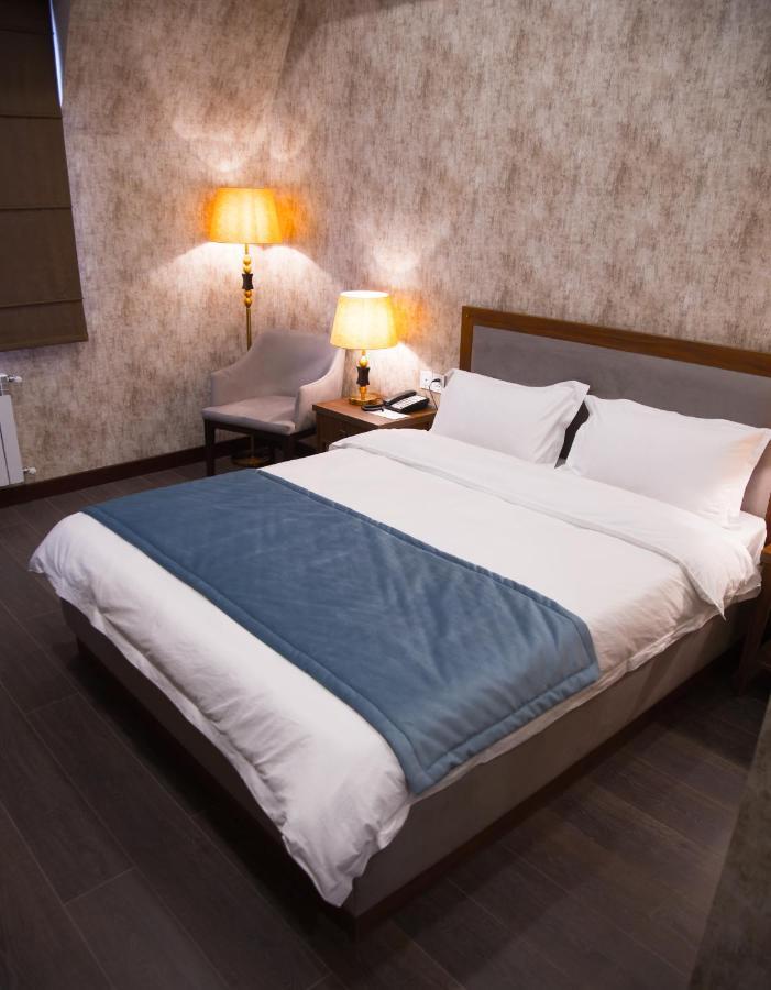 Macara Sheki City Hotel Ngoại thất bức ảnh